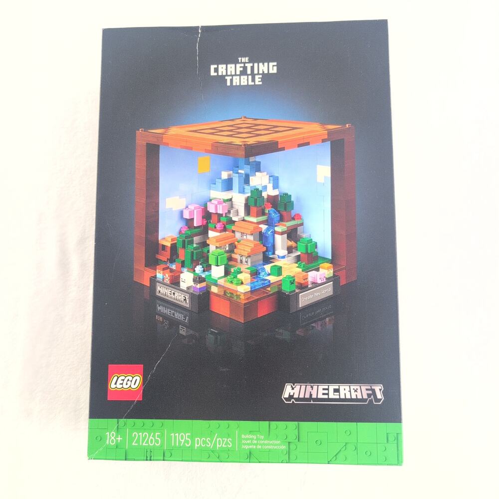 Lego Minecraft The Crafting Table New & Sealed In Box Age 18+ *Damaged Box